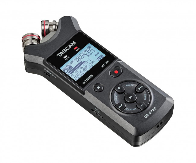 Портативний цифровий аудіорекордер Tascam DR-07XP